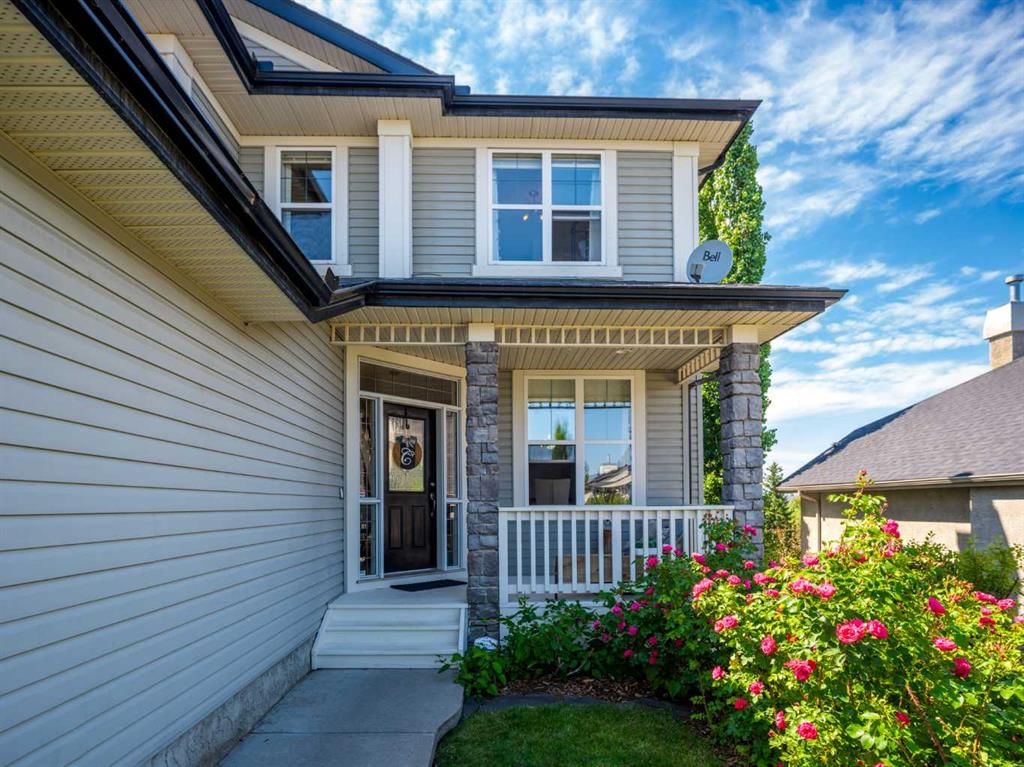124 Valley Creek Crescent NW, Calgary — photo 4 of 50