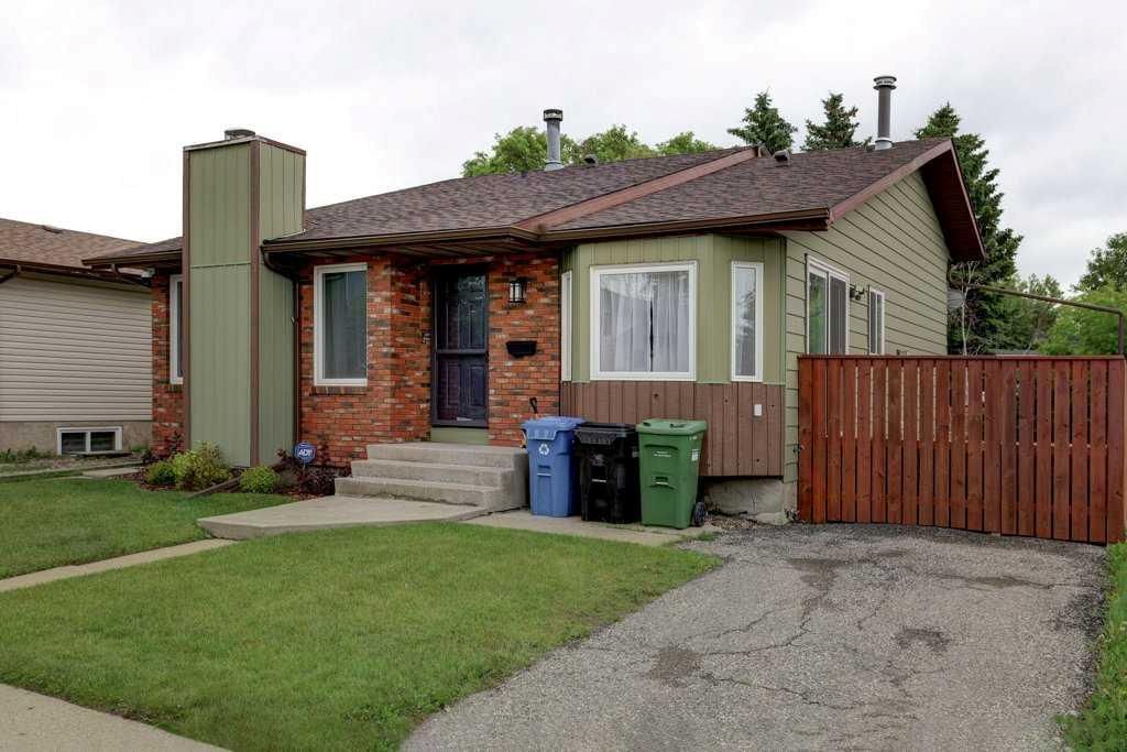 376 Whitlock Way NE, Calgary — photo 3 of 36