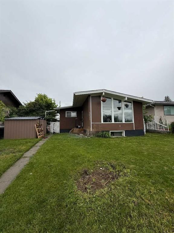4603 Edmonton Trail NE, Calgary — photo 5 of 8