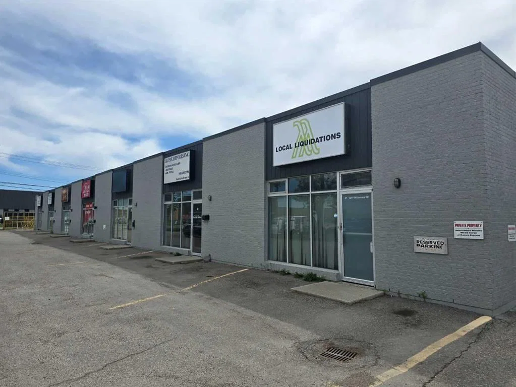 1247 36 Avenue NE, Calgary — main listing photo