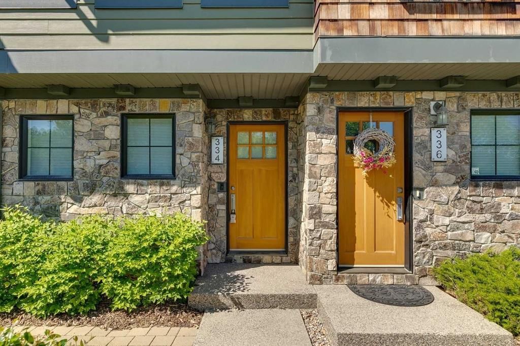 334 Ascot Circle SW, Calgary — photo 4 of 36