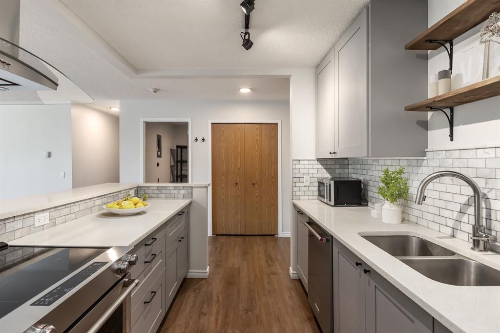 306, 2211 29 Street SW, Calgary — photo 4 of 25