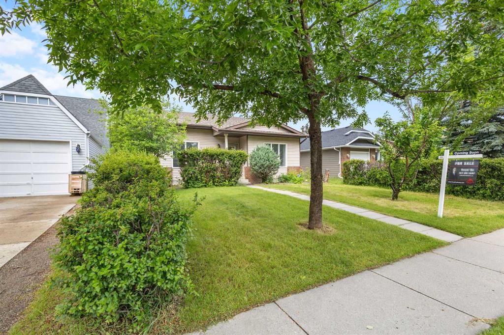 68 Scenic Acres Drive NW, Calgary — photo 2 of 45