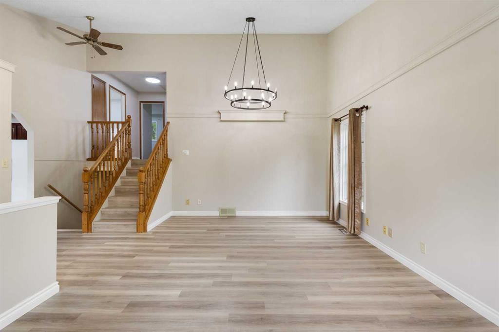 68 Scenic Acres Drive NW, Calgary — photo 5 of 45