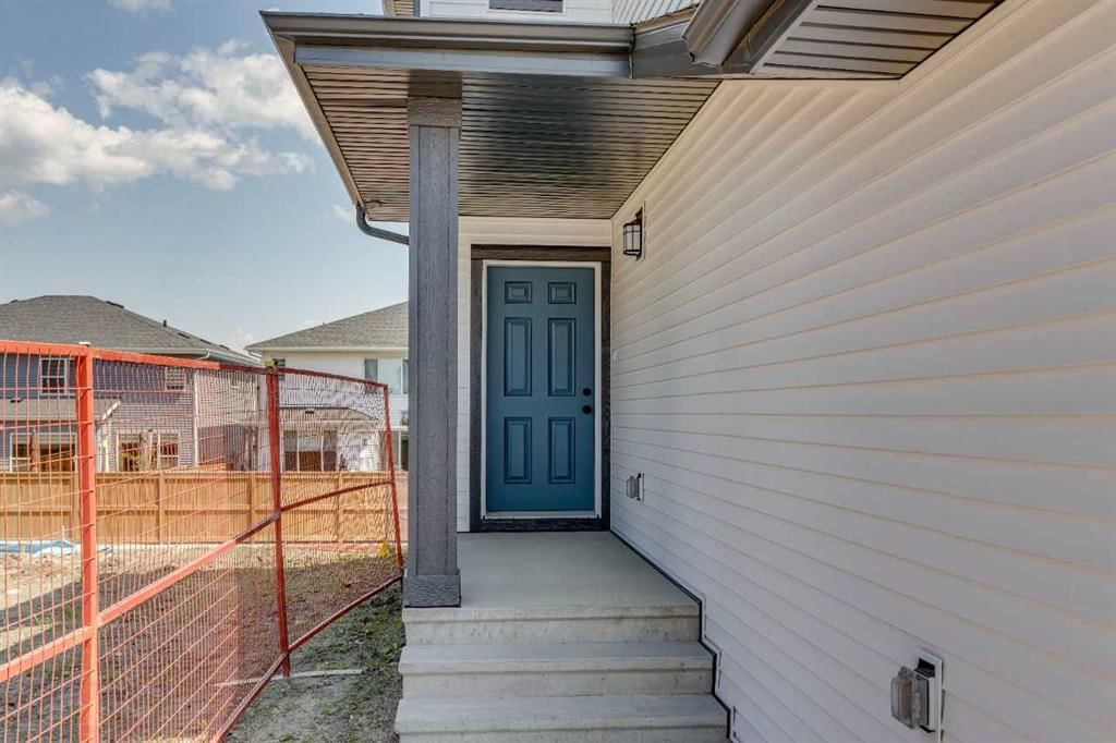 28 Southborough Bay, Cochrane — photo 4 of 31