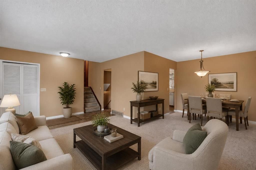 703 Woodpark Boulevard SW, Calgary — photo 3 of 48