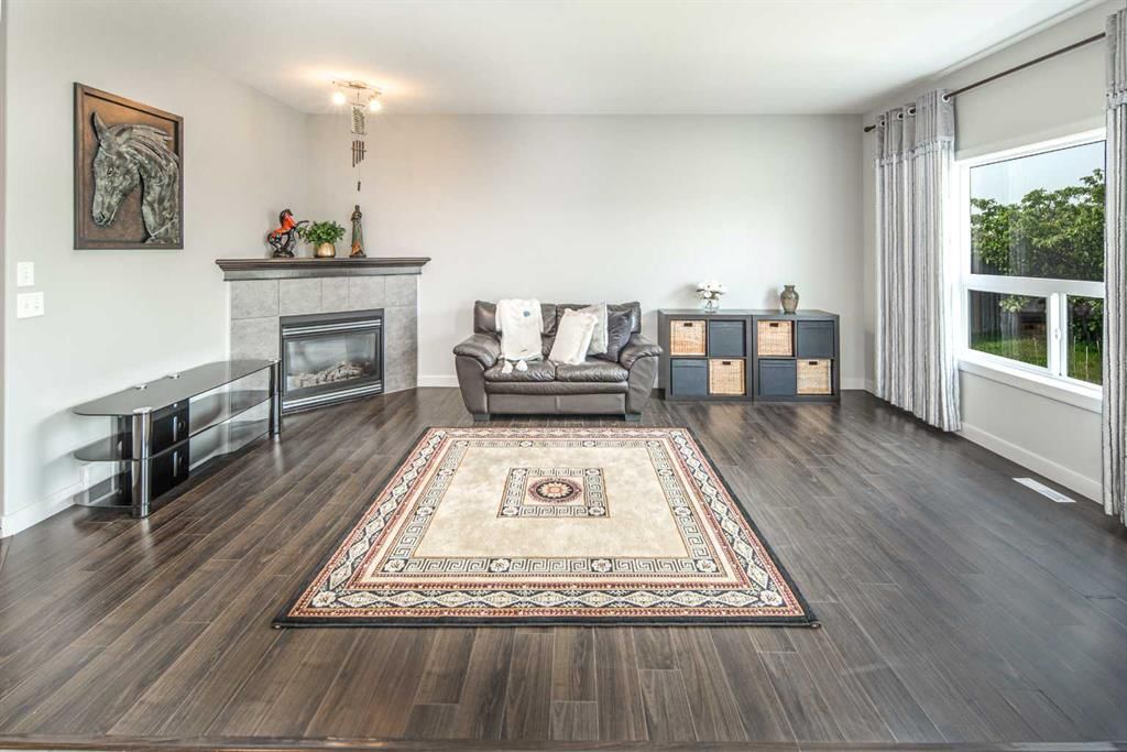 127 Everwoods Park SW, Calgary — photo 5 of 39