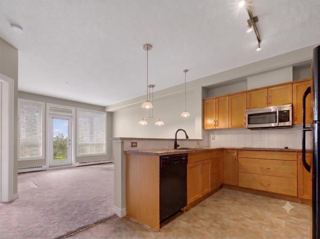 309, 3111 34 Avenue NW, Calgary — photo 3 of 36