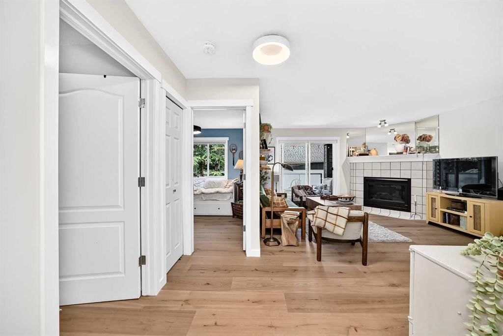 214, 10 Sierra Morena Mews SW, Calgary — photo 4 of 33