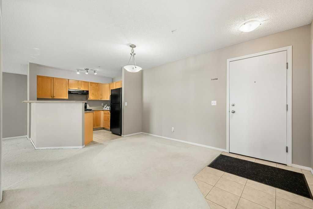 2117, 2518 Fish Creek Boulevard SW, Calgary — photo 3 of 33