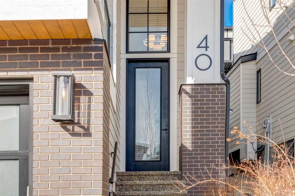40 Timberline Way SW, Calgary — photo 2 of 50