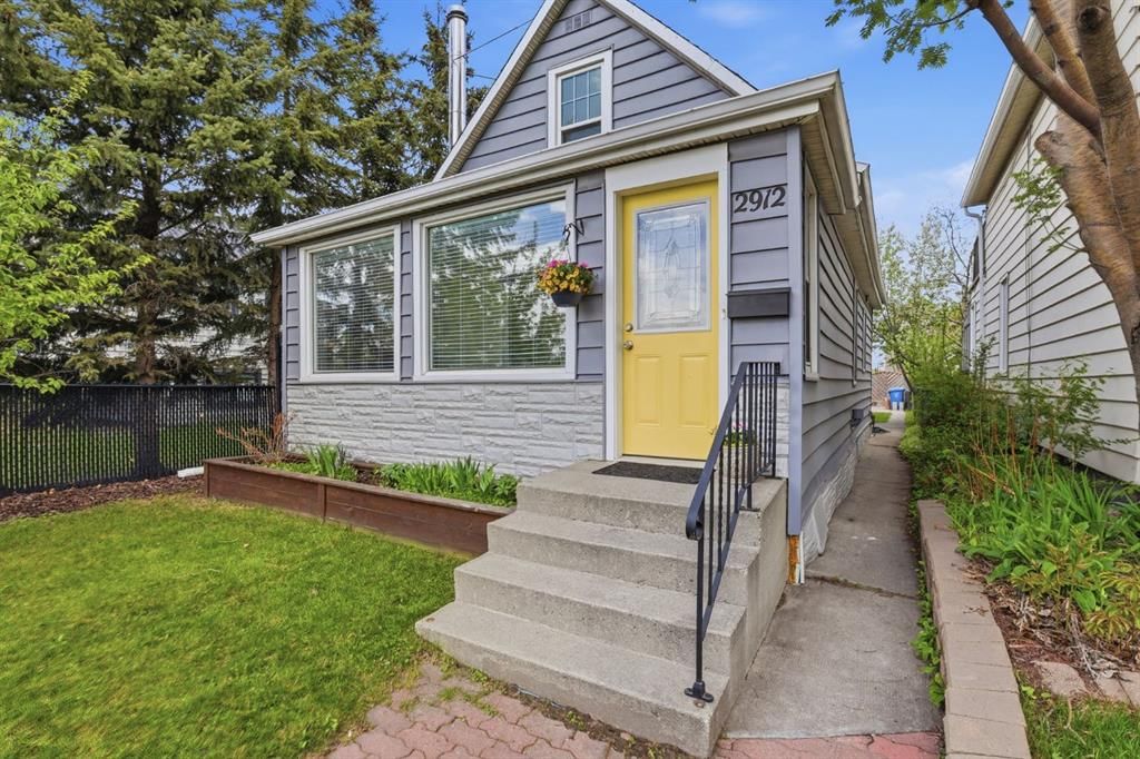 2912 17 Street SE, Calgary — photo 2 of 44