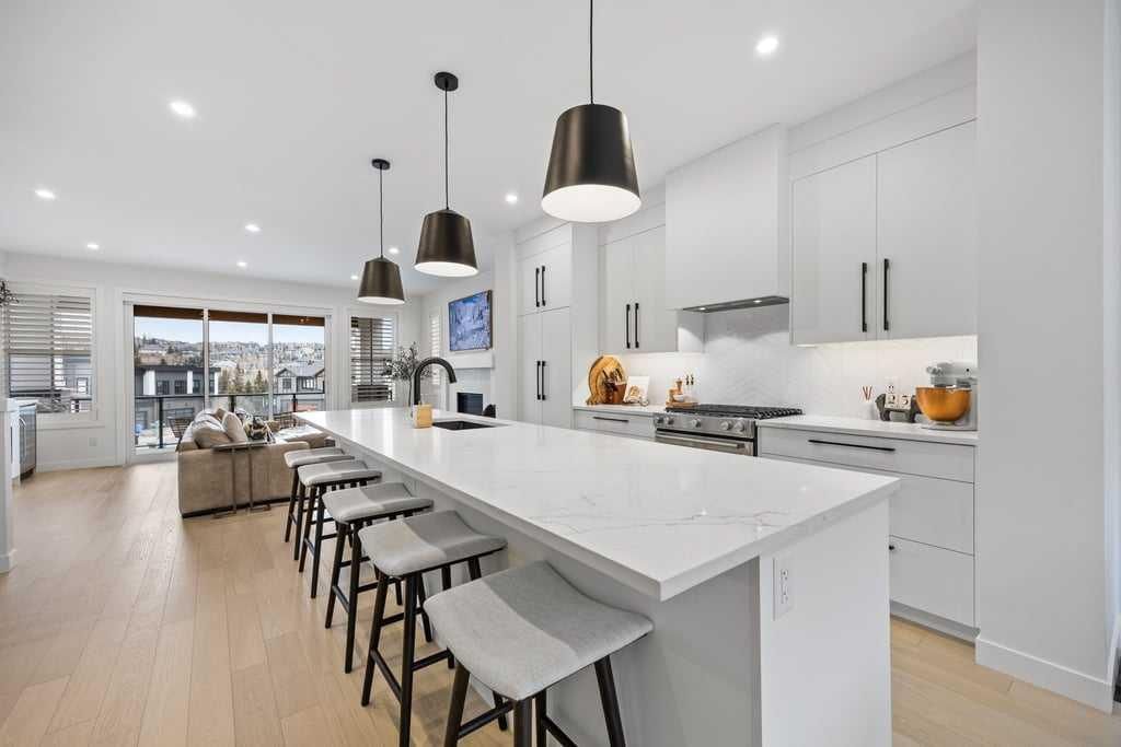 80 Timberline Way SW, Calgary — photo 3 of 50
