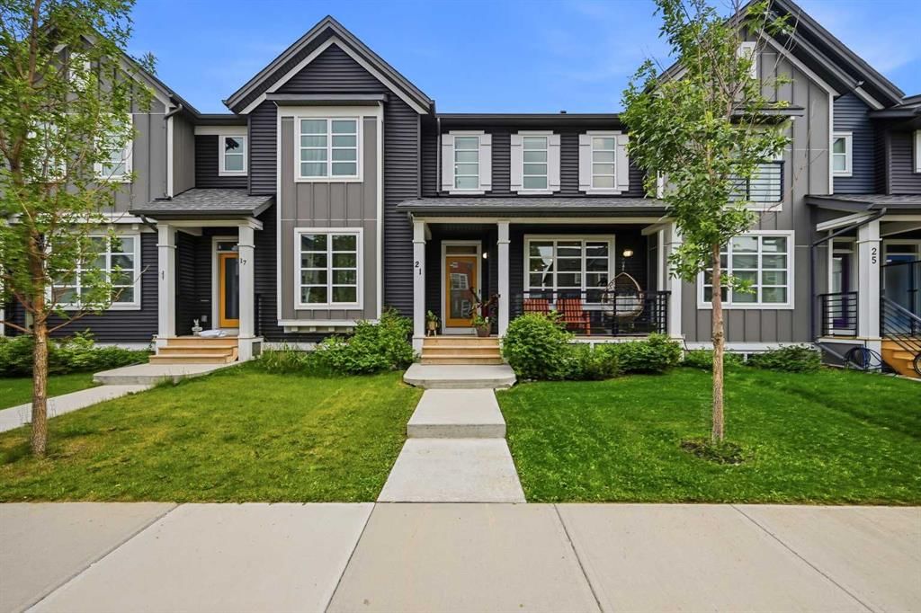 21 Carringvue Link NW, Calgary — photo 2 of 46