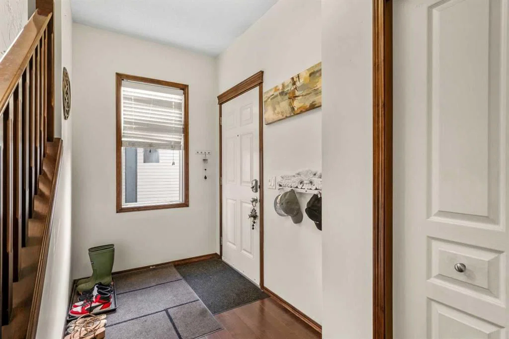 562 Cranston Drive SE, Calgary — photo 2 of 33