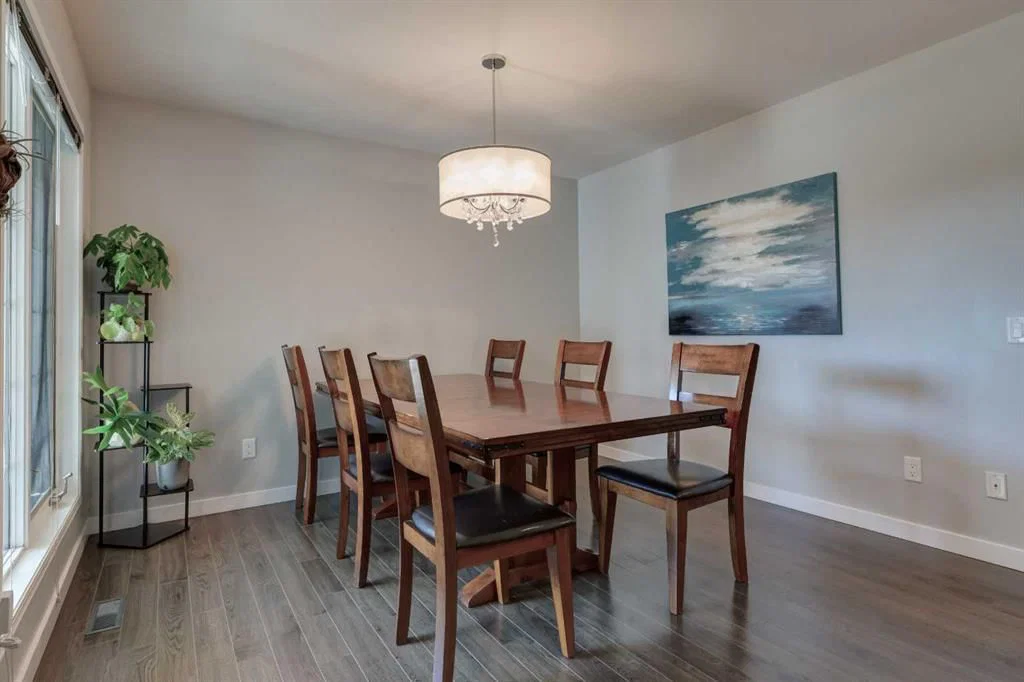 128 Riverwood Close SE, Calgary — photo 3 of 41