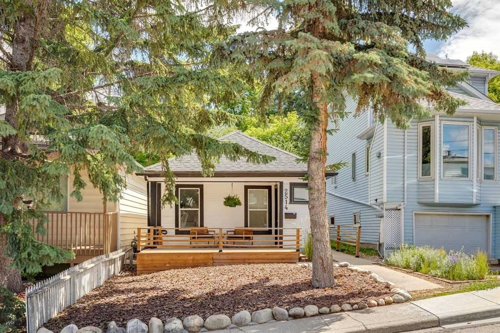 2514 16A Street SW, Calgary — main listing photo