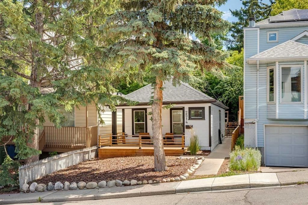 2514 16A Street SW, Calgary — photo 3 of 25