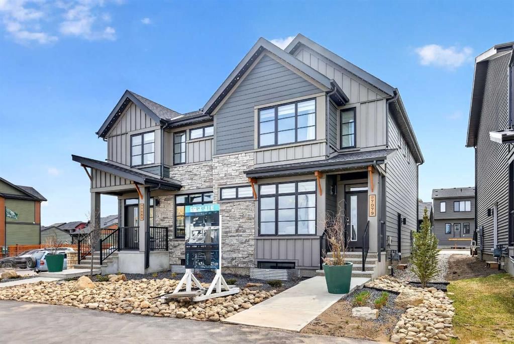 7079 Rangeview Avenue SE, Calgary — main listing photo