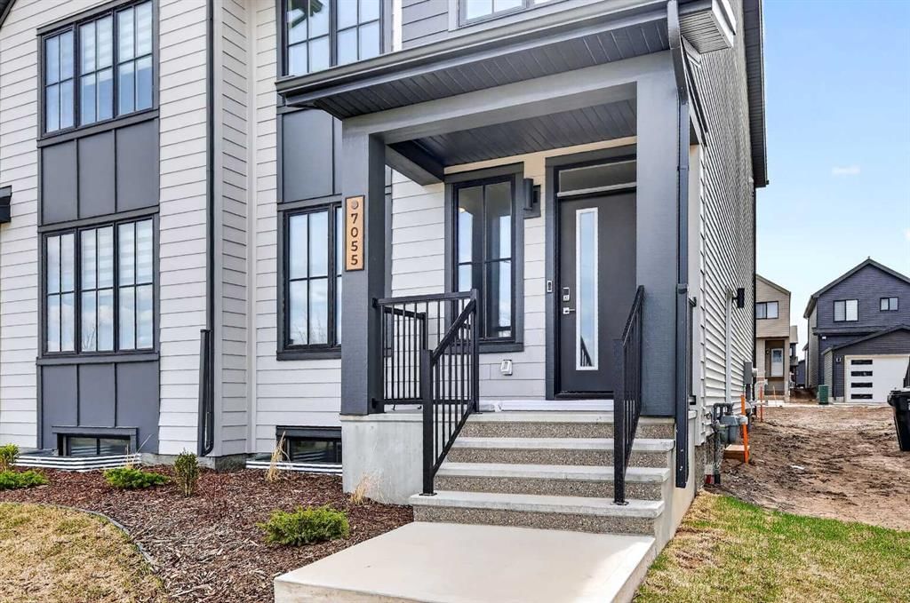 7055 Rangeview Avenue SE, Calgary — photo 2 of 23