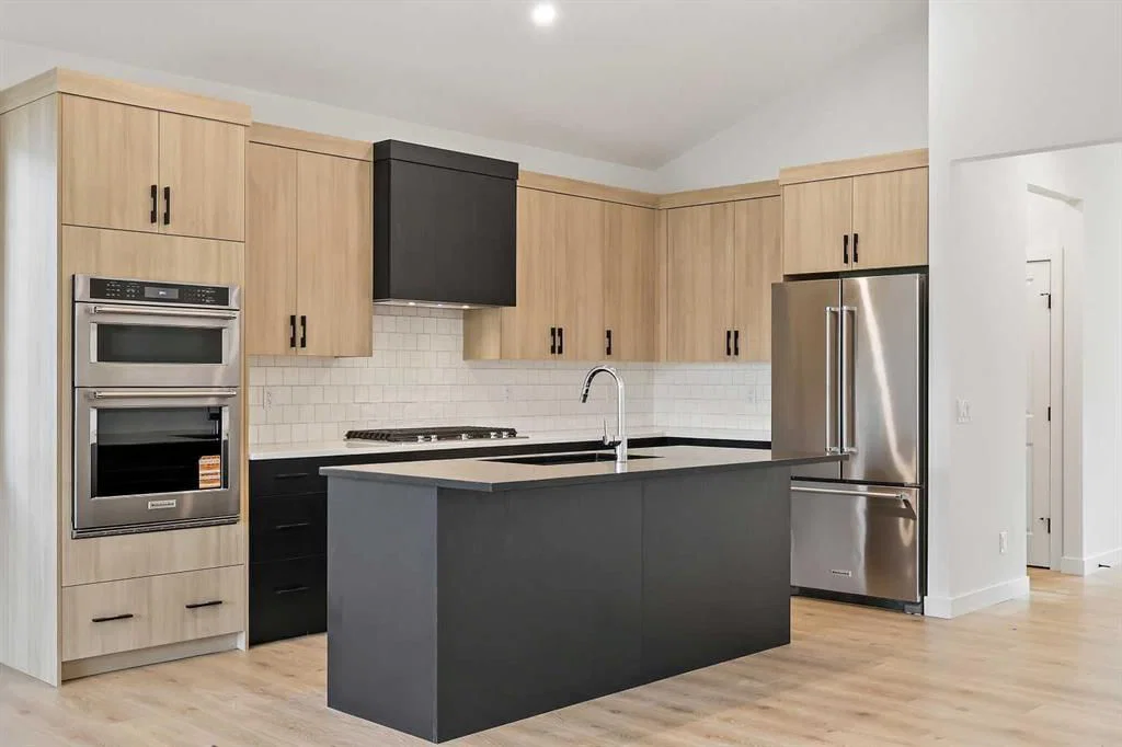 116 Mitchell Walk NW, Calgary — photo 5 of 44