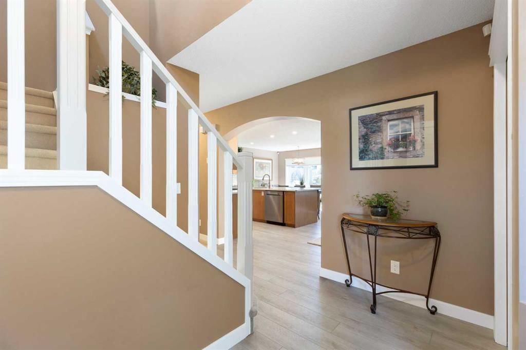 54 Cranfield Crescent SE, Calgary — photo 3 of 44