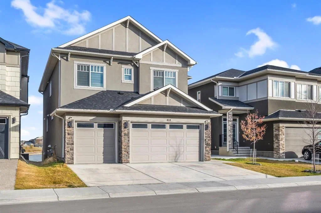 459 Savanna Way NE, Calgary — photo 4 of 46