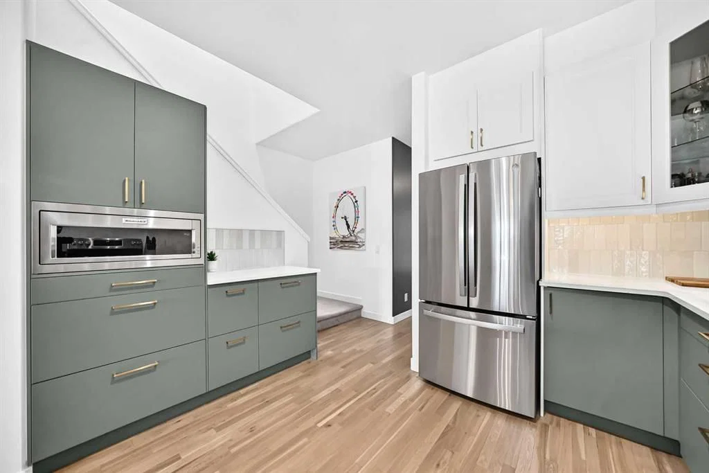 1416 43 Street SW, Calgary — photo 4 of 38