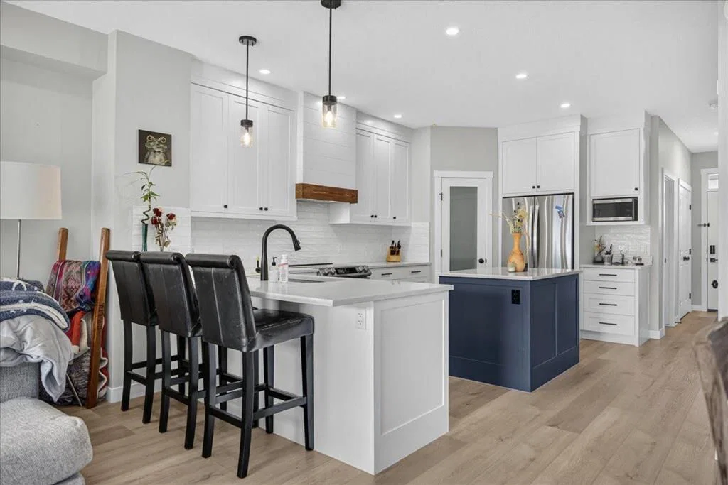 4620 81 Street NW, Calgary — photo 5 of 50