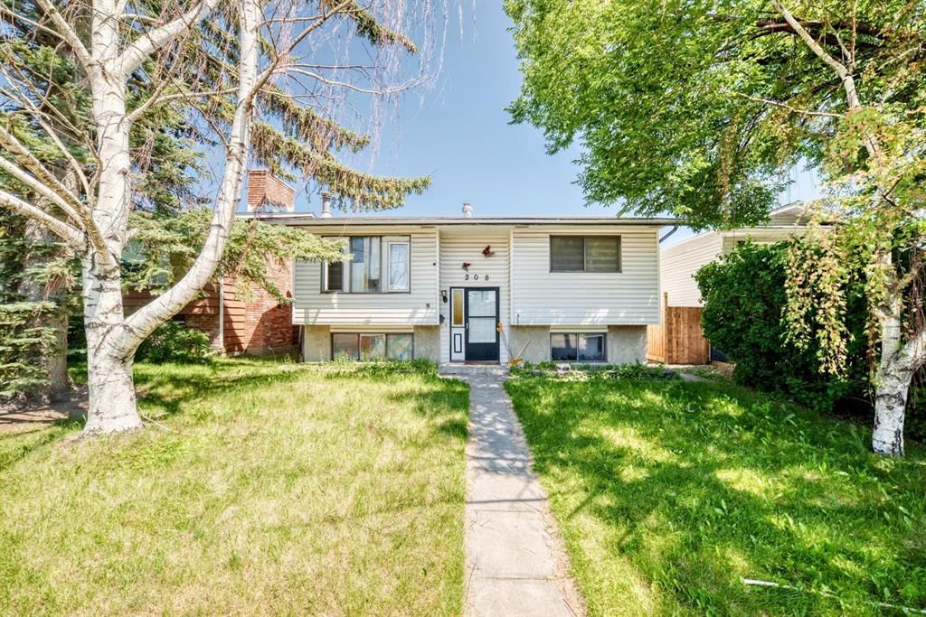 208 Temple Close NE, Calgary — main listing photo