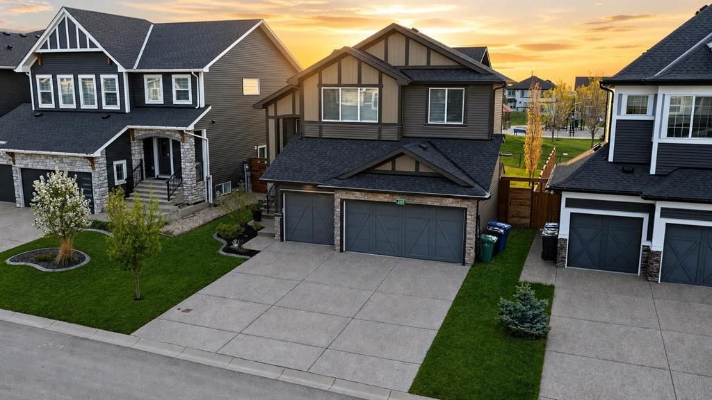 205 Aspenmere Way, Chestermere — photo 2 of 36