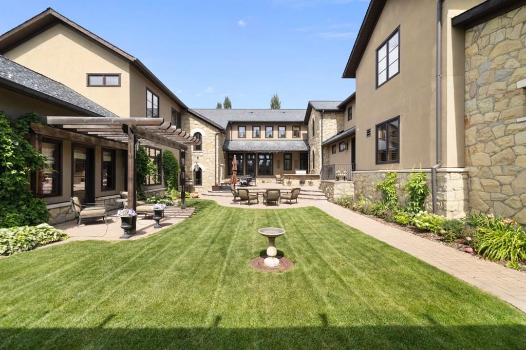 209 Pinnacle Ridge Place SW, Calgary — detached for sale