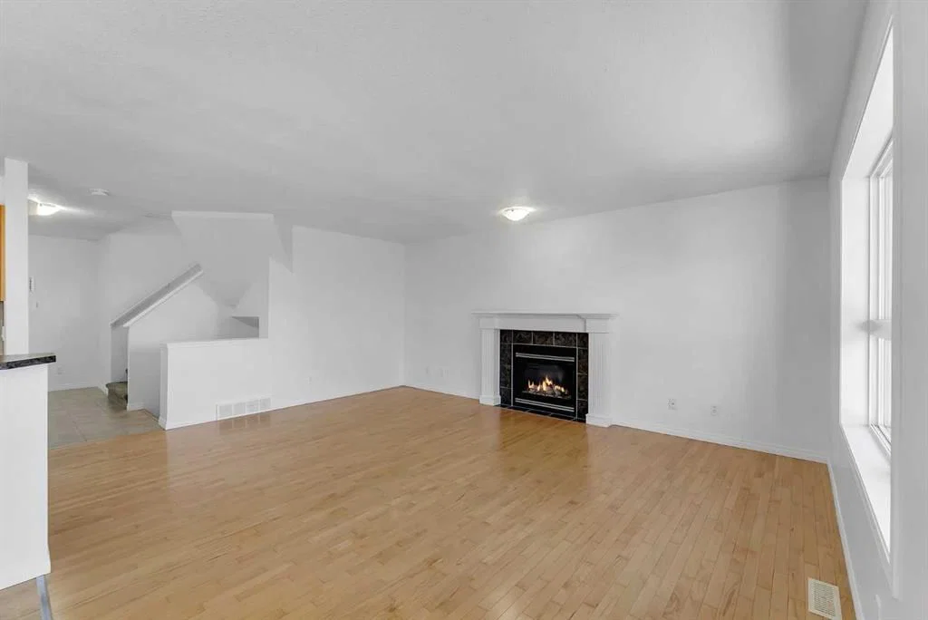 7 Saddlecrest Terrace NE, Calgary — photo 4 of 45