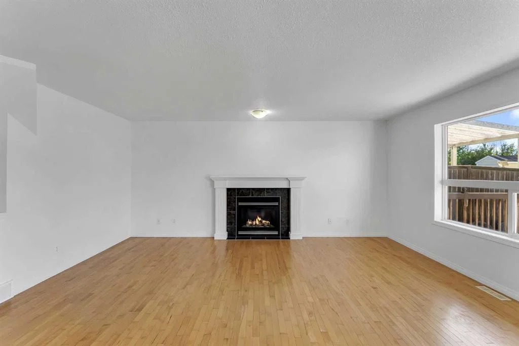 7 Saddlecrest Terrace NE, Calgary — photo 5 of 45