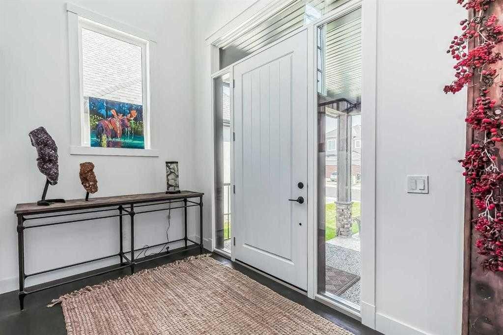 276 Cranbrook Point SE, Calgary — photo 3 of 48