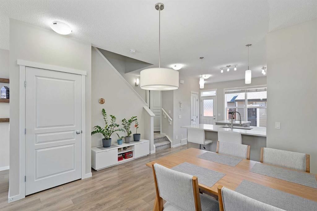 849 Mahogany Boulevard SE, Calgary — photo 4 of 42
