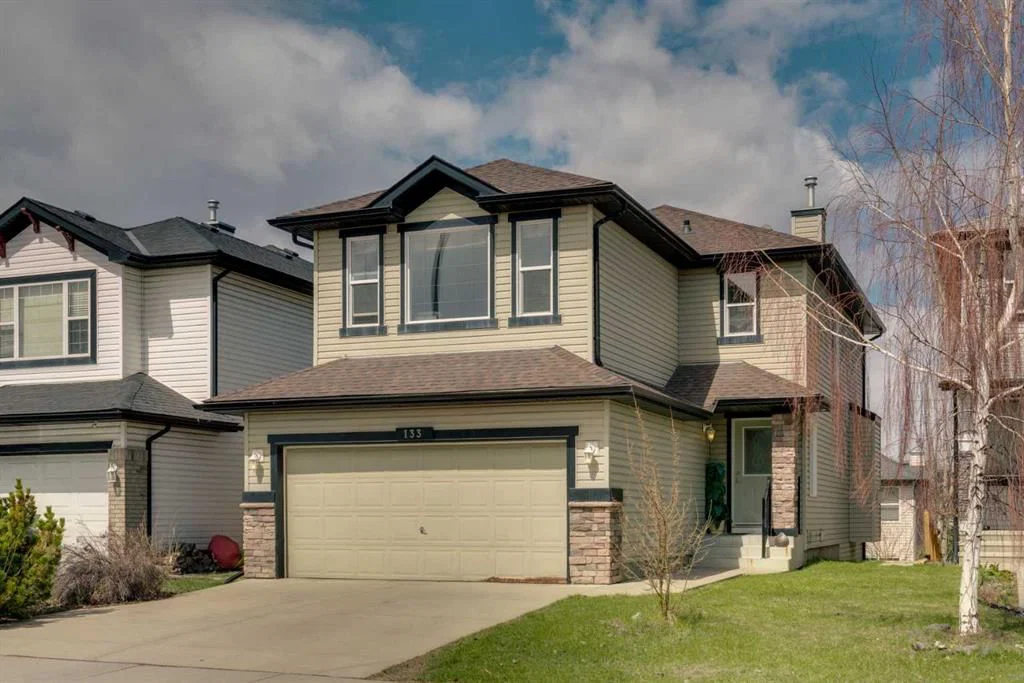 133 Everwoods Close SW, Calgary — main listing photo