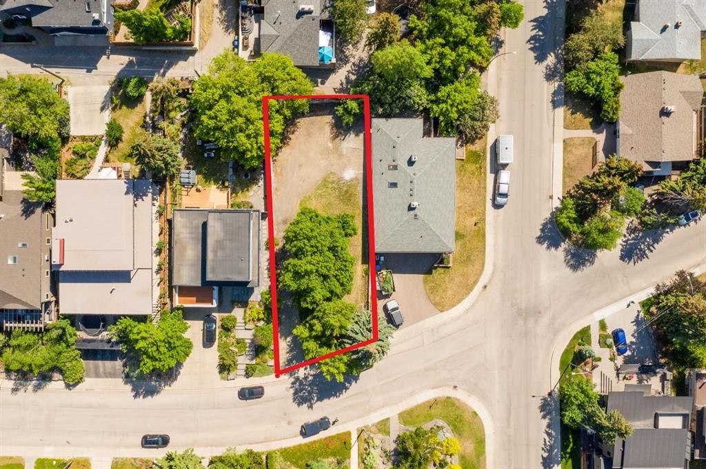 1308 17A Street NW, Calgary — main listing photo