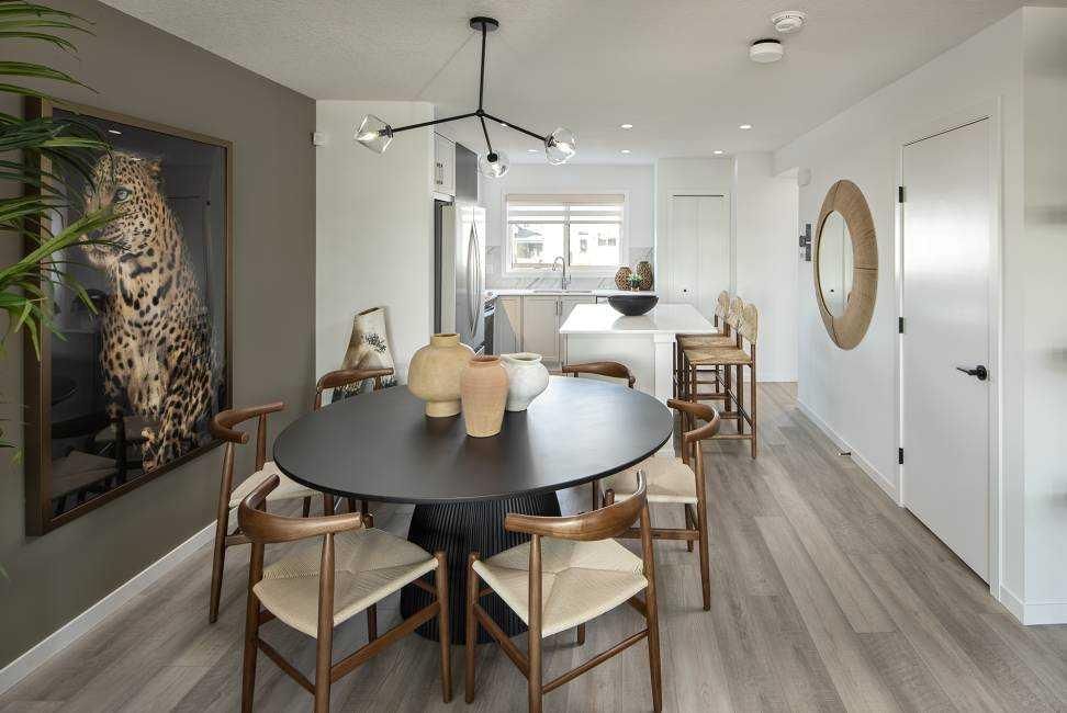 19765 45 Street SE, Calgary — photo 5 of 11