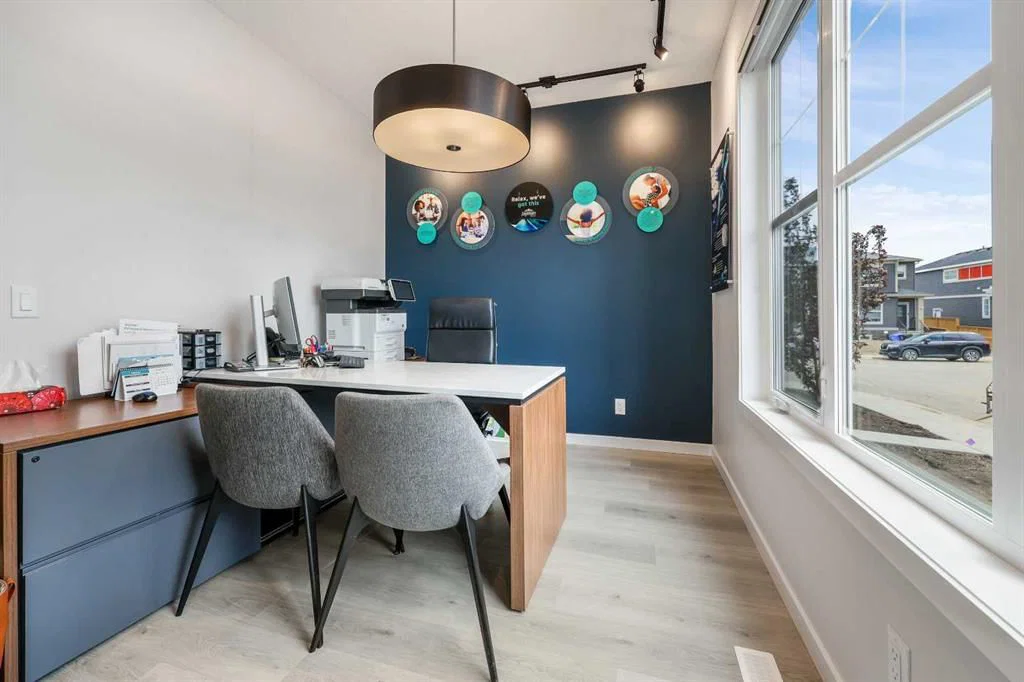 16 Amblefield View NW, Calgary — photo 3 of 12