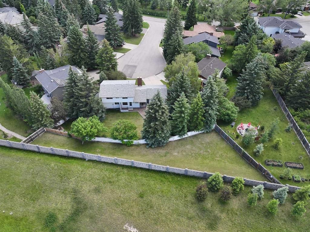 540 Varsity Estates Place NW, Calgary — photo 4 of 32