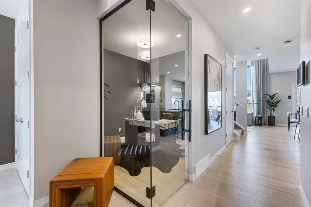 412 Legacy Circle SE, Calgary — photo 3 of 15