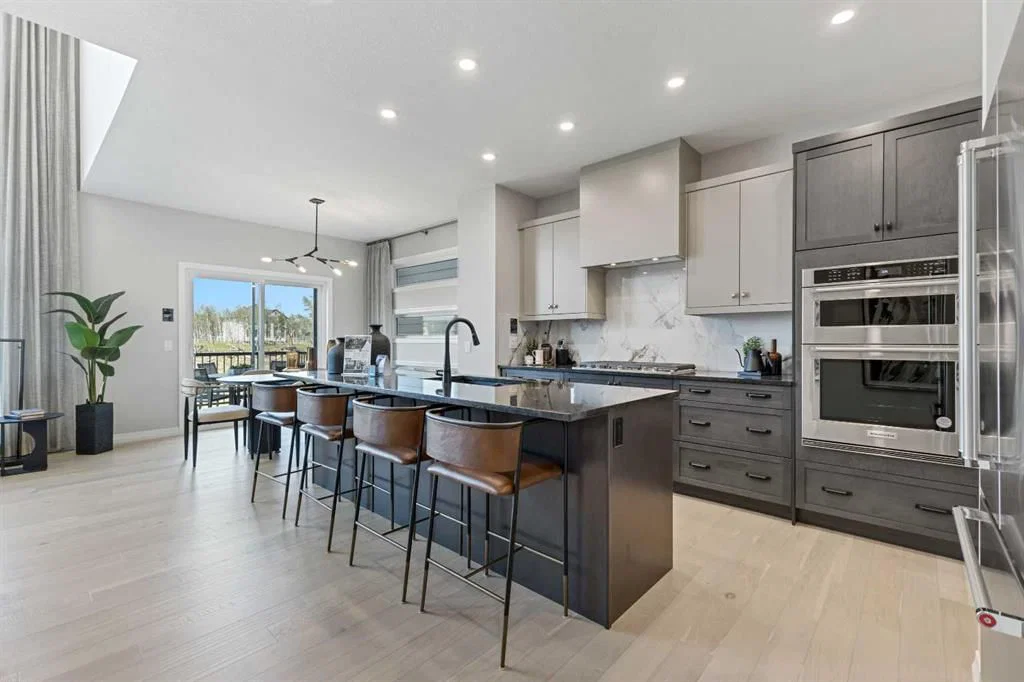 412 Legacy Circle SE, Calgary — photo 4 of 15