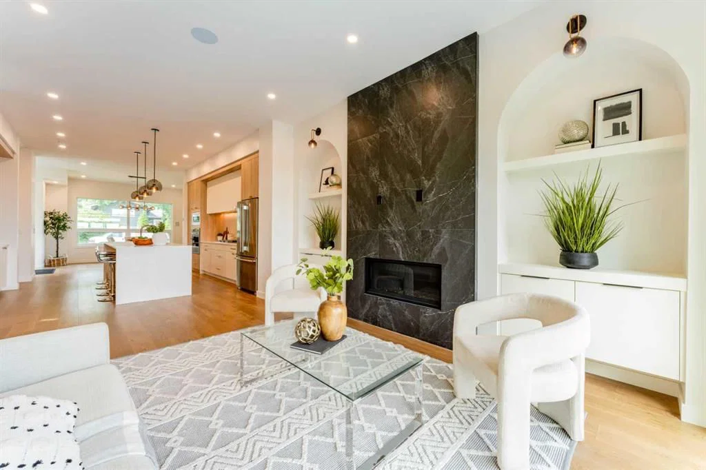 90 Hartford Road NW, Calgary — main listing photo
