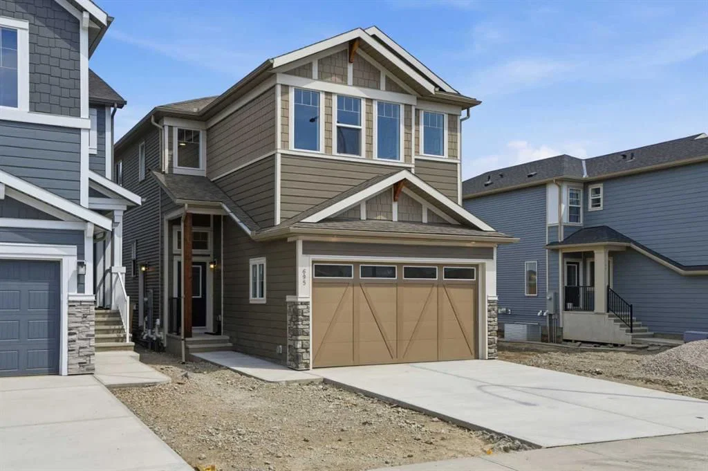 695 Buffaloberry Manor SE, Calgary — photo 2 of 48