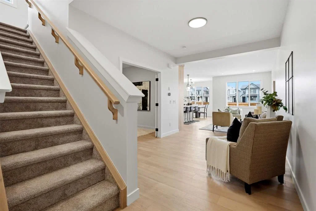 695 Buffaloberry Manor SE, Calgary — photo 5 of 48
