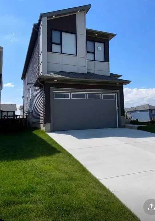 305 lucas Place NW, Calgary — main listing photo