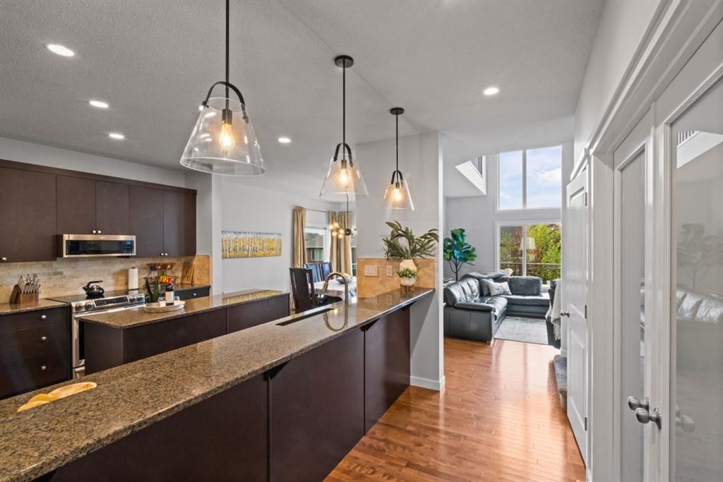 173 Cranarch Close SE, Calgary — photo 5 of 47