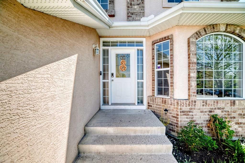 191 Sienna Park Terrace SW, Calgary — photo 2 of 42