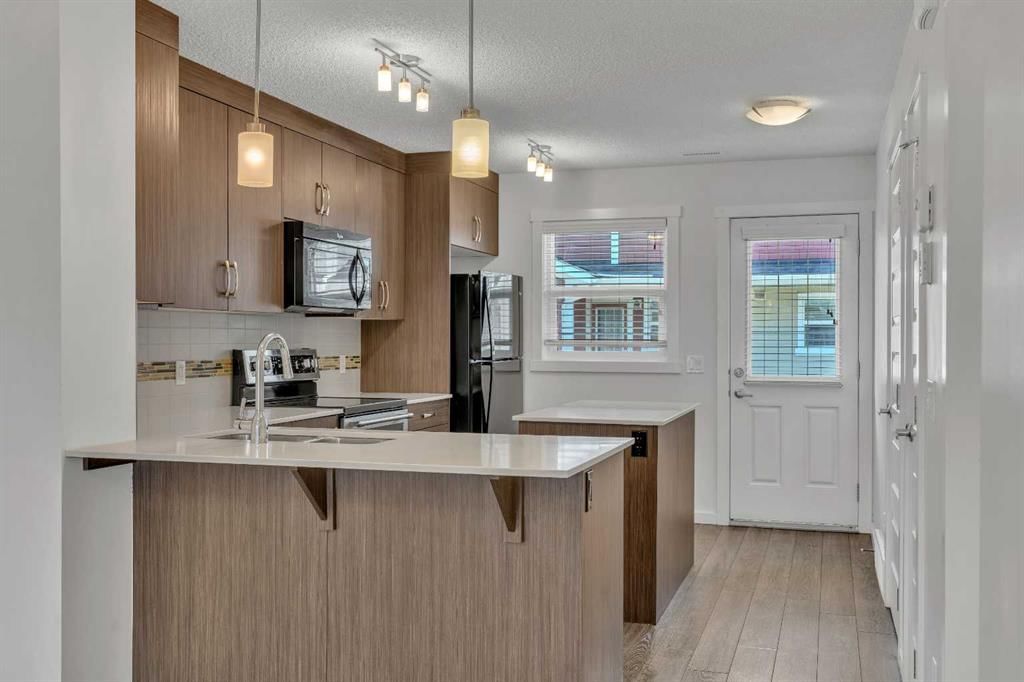 919 Auburn Bay Circle SE, Calgary — photo 4 of 22